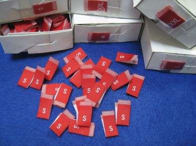 50pcs High Density Woven Size Labels (White letter on Red background)